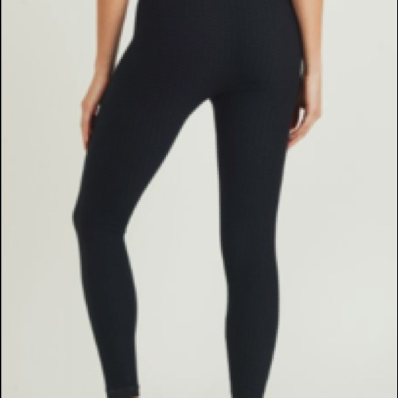 Jacquard seamless leggings worn once - Picture 4 of 5